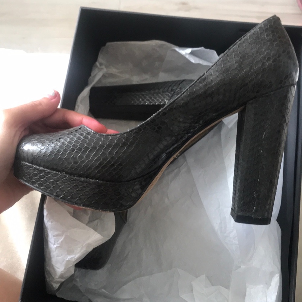 Shoes - Picture 2 of 4